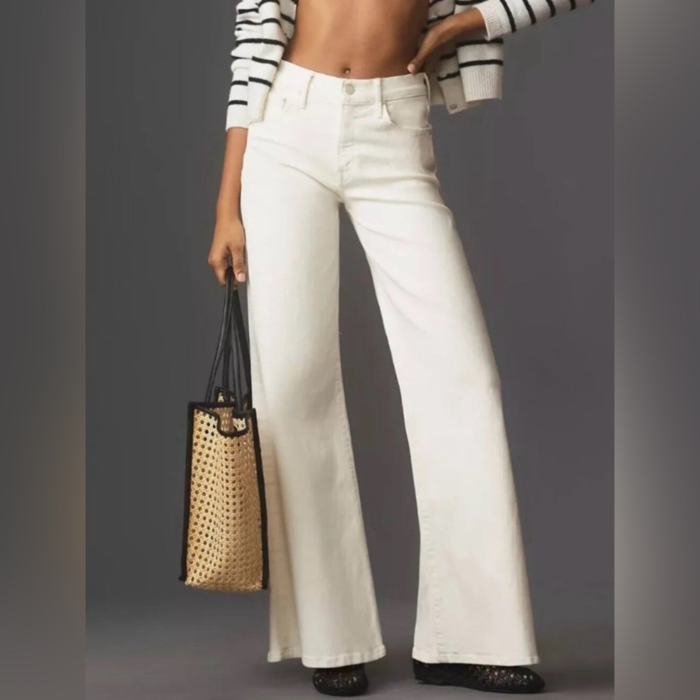 MOTHER the twister skimp wide leg jeans in cream puffs color